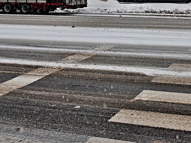 Here are some road safety tips for pedestrians and drivers.